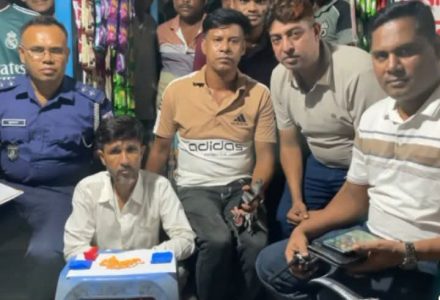 নড়াইলের কালিয়ায় ১৮৫ পিস ইয়াবাসহ মাদক কারবারি আটক